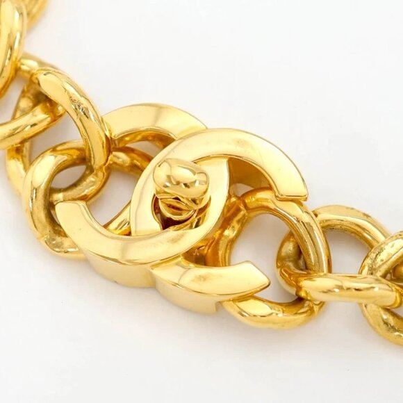 CHANEL CC Logos Turnlock Thick Chain Necklace 16" Gold Tone 96P Auth #791-36 - Picture 4 of 8